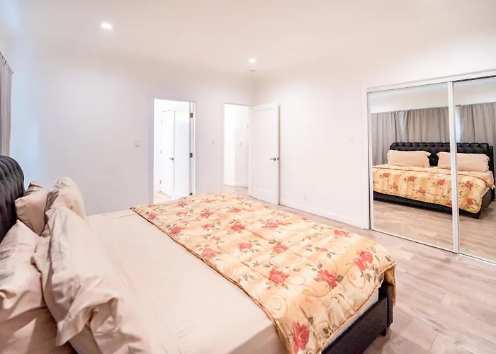 Spacious 3-Bedroom 3-Bathroom With 2-Living Room By Beverly Hills