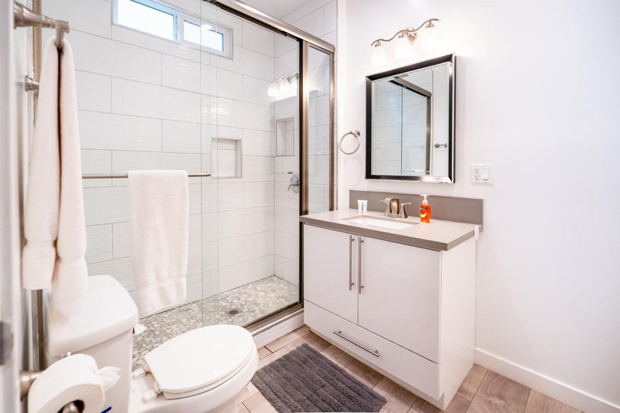Spacious 3-bedroom 3-bathroom With 2-living By Beverly Hills * Los Angeles